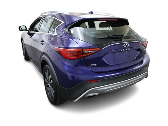 Thumbnail: 2018 INFINITI QX30 - 19