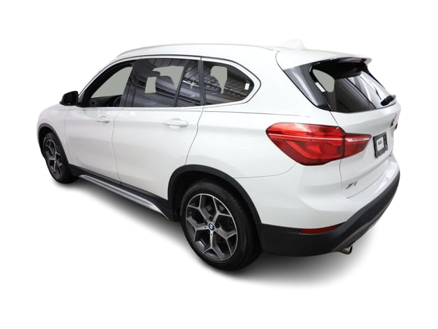 Thumbnail: 2019 BMW X1 - 4