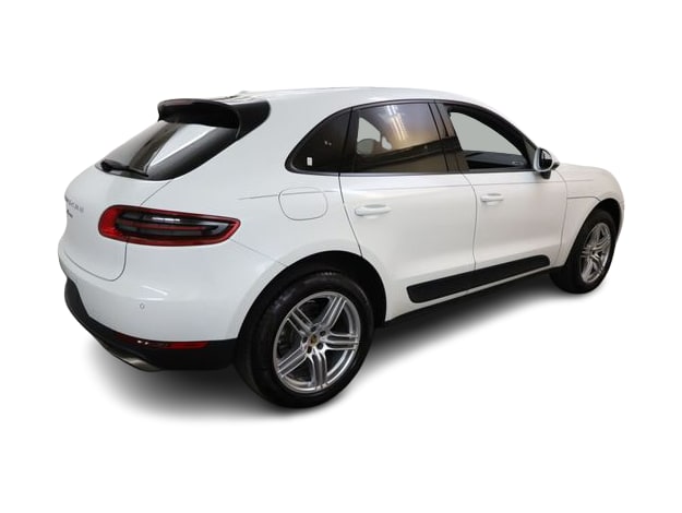 Thumbnail: 2018 Porsche Macan - 24