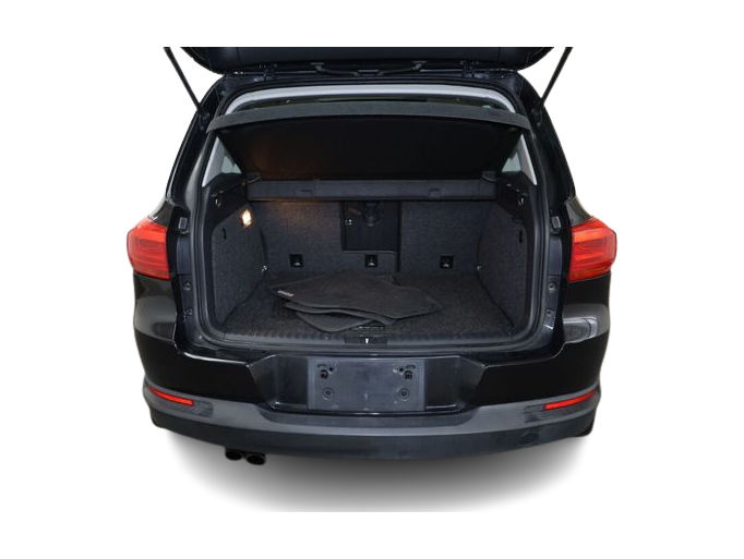 Thumbnail: 2013 Volkswagen Tiguan - 18