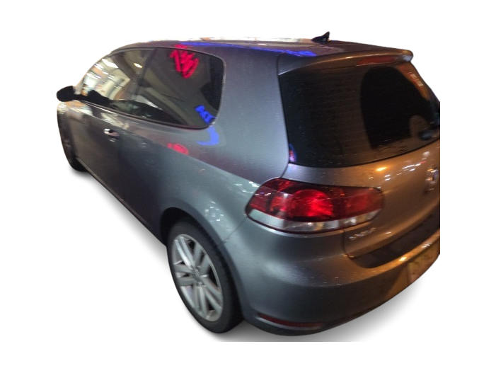 Thumbnail: 2012 Volkswagen Golf - 12