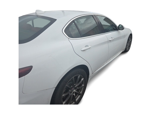 Thumbnail: 2019 Alfa Romeo Giulia - 17