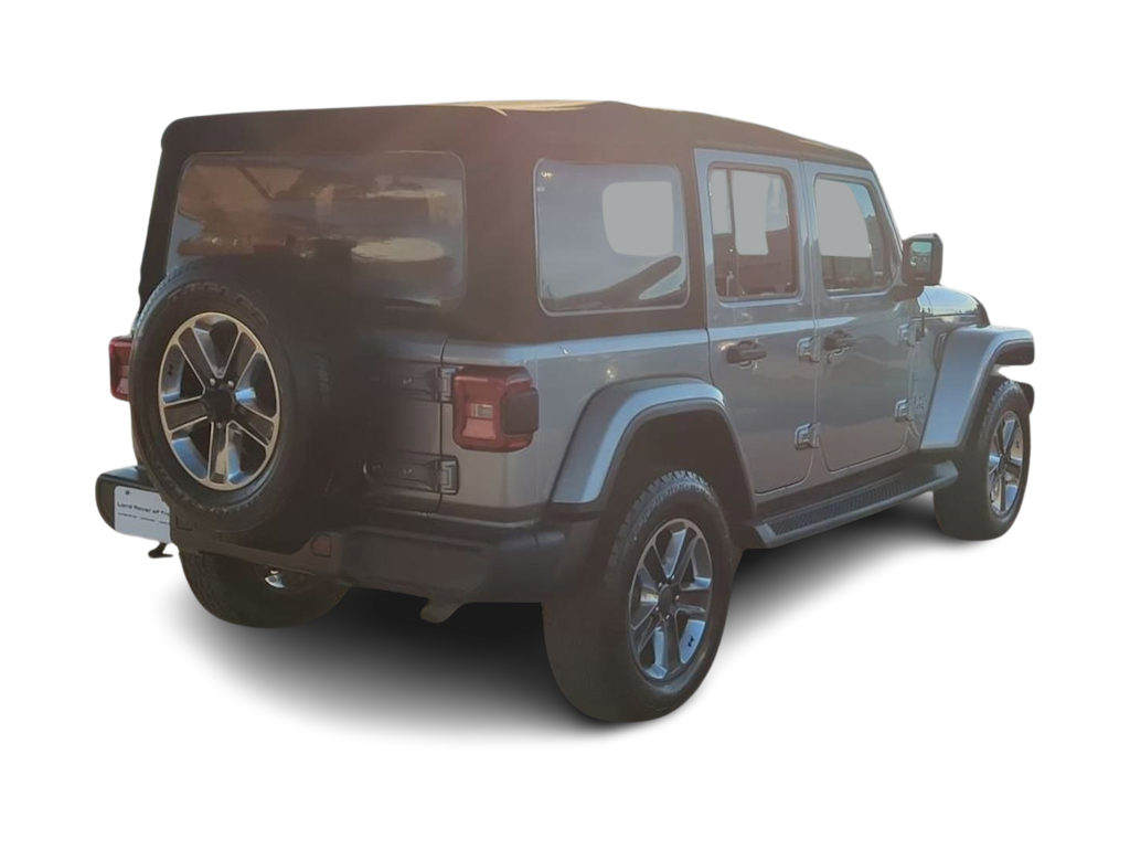 2018 Jeep Wrangler Unlimited Sahara 18