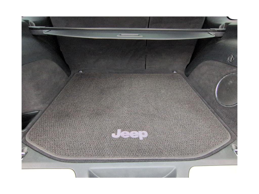 Thumbnail: 2018 Jeep Grand Cherokee - 18