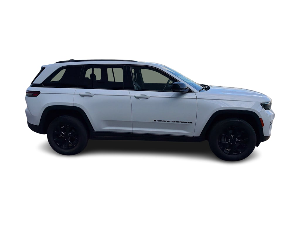 Thumbnail: 2024 Jeep Grand Cherokee - 11