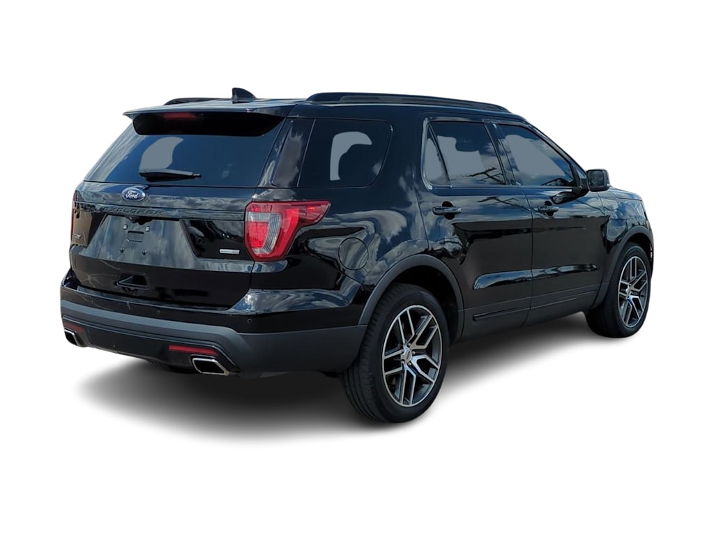 Thumbnail: 2016 Ford Explorer - 20