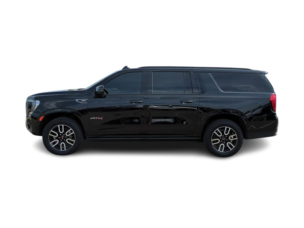 2022 GMC Yukon XL AT4 3