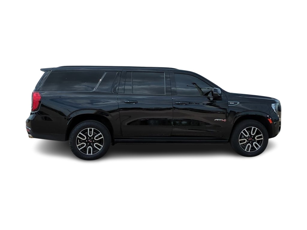 2022 GMC Yukon XL AT4 21