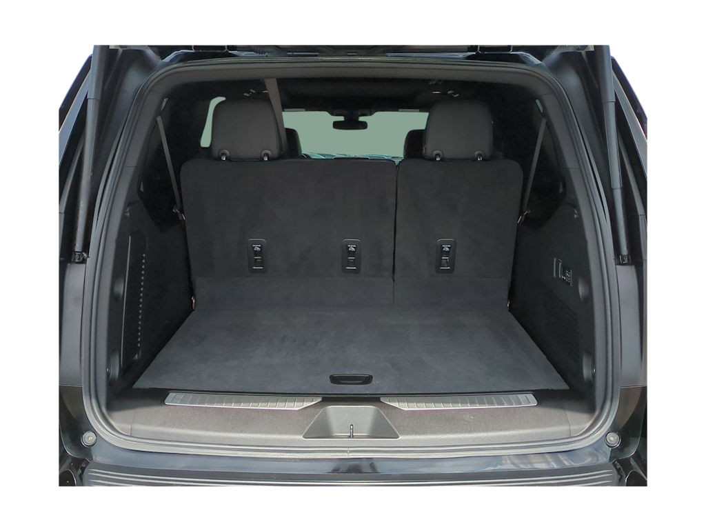 2022 GMC Yukon XL AT4 17