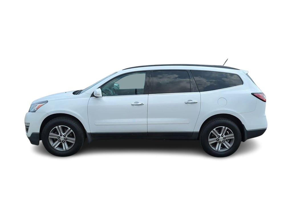 Thumbnail: 2017 Chevrolet Traverse - 3