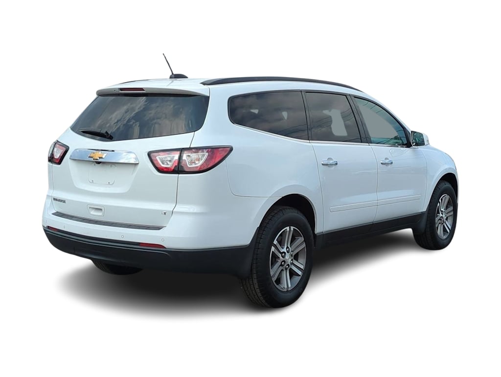 Thumbnail: 2017 Chevrolet Traverse - 20