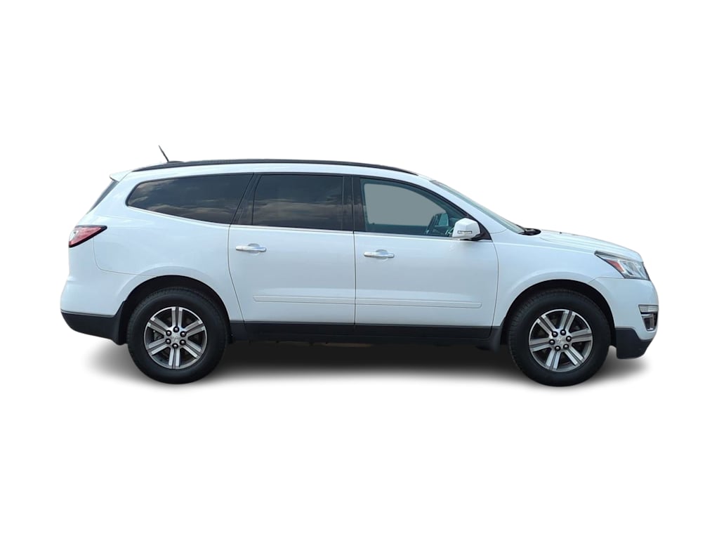 Thumbnail: 2017 Chevrolet Traverse - 21