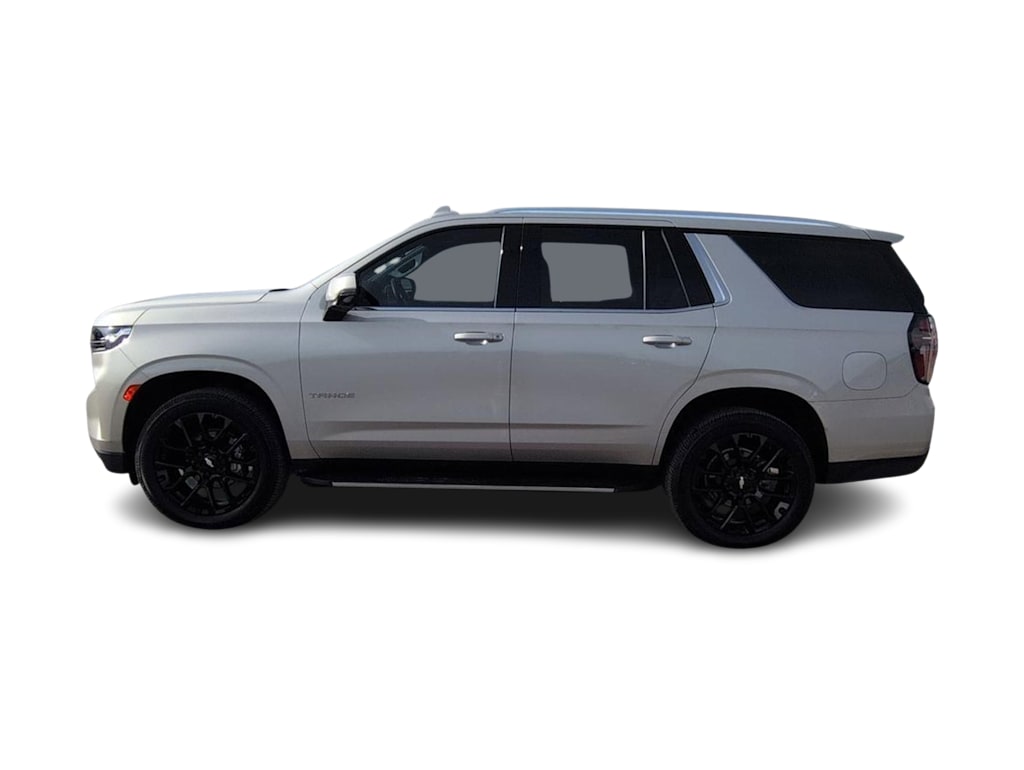 Thumbnail: 2022 Chevrolet Tahoe - 3