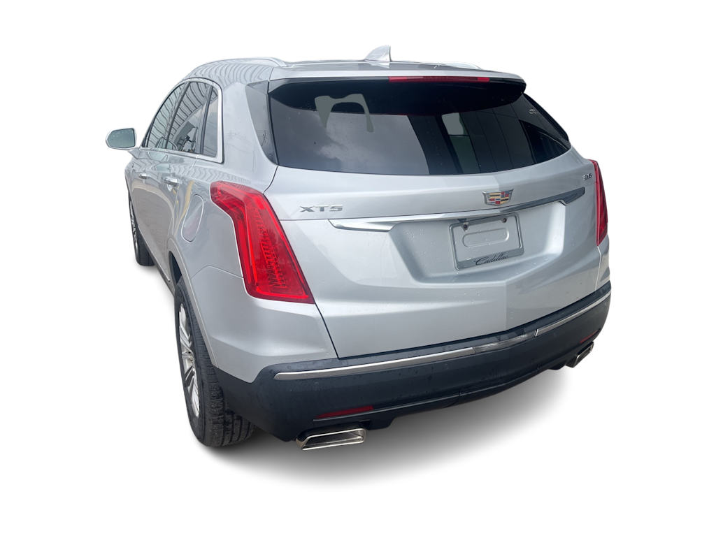 Thumbnail: 2017 Cadillac XT5 - 3