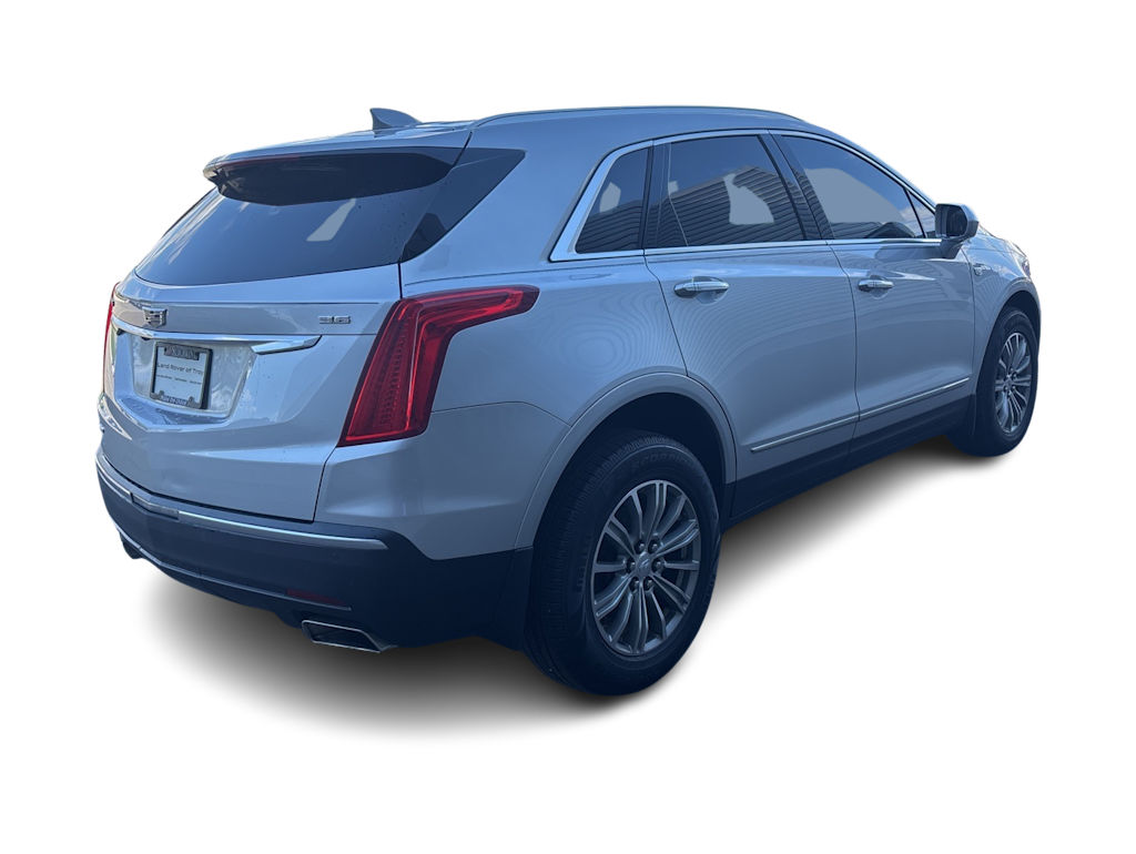 Thumbnail: 2018 Cadillac XT5 - 17