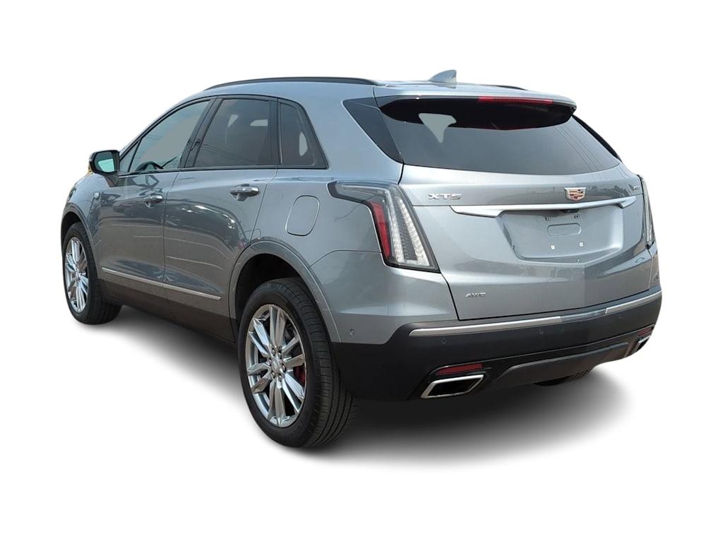 Thumbnail: 2024 Cadillac XT5 - 4