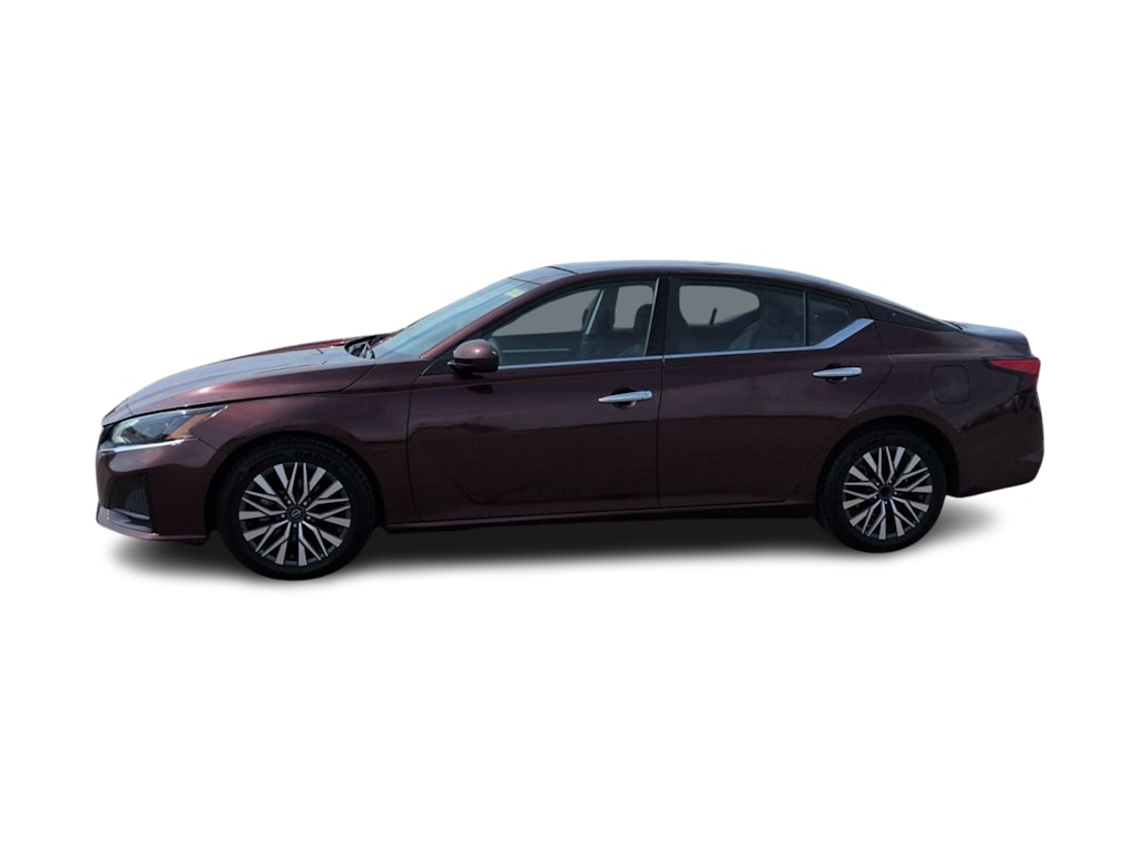 Thumbnail: 2023 Nissan Altima - 3