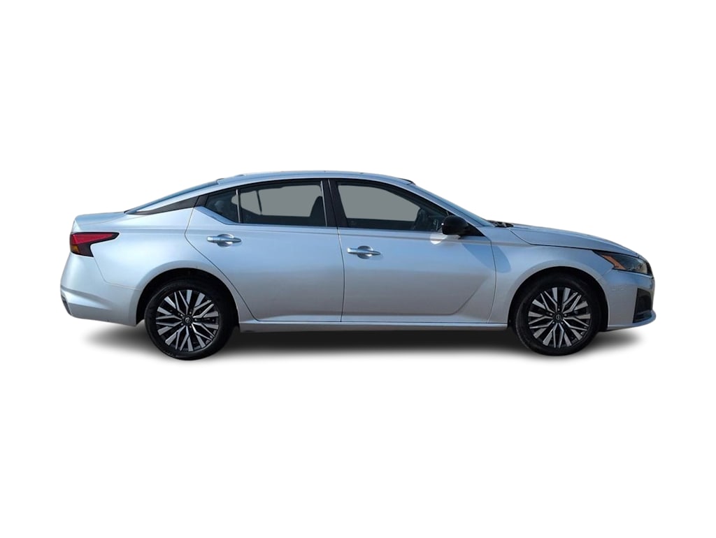 Thumbnail: 2024 Nissan Altima - 21
