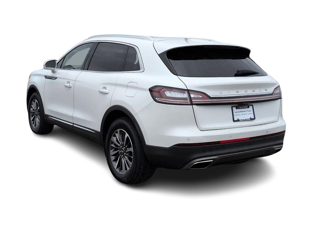 Thumbnail: 2023 Lincoln Nautilus - 4