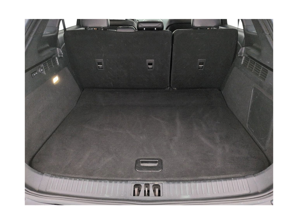 Thumbnail: 2019 Lincoln Nautilus - 17