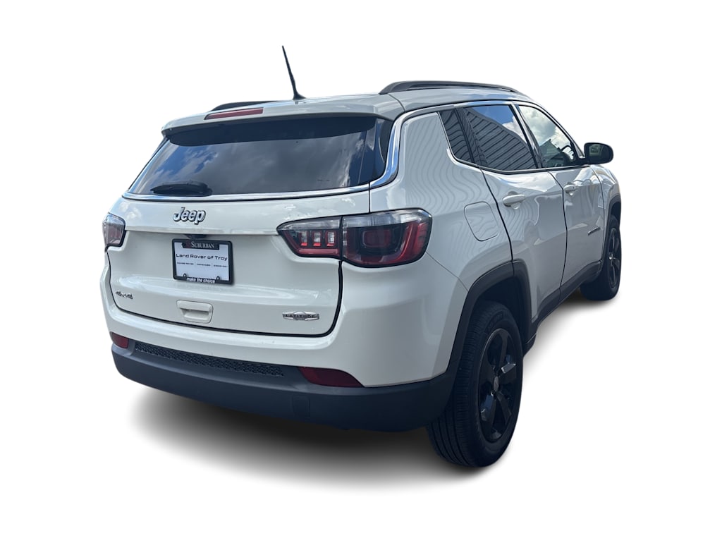 Thumbnail: 2018 Jeep Compass - 14