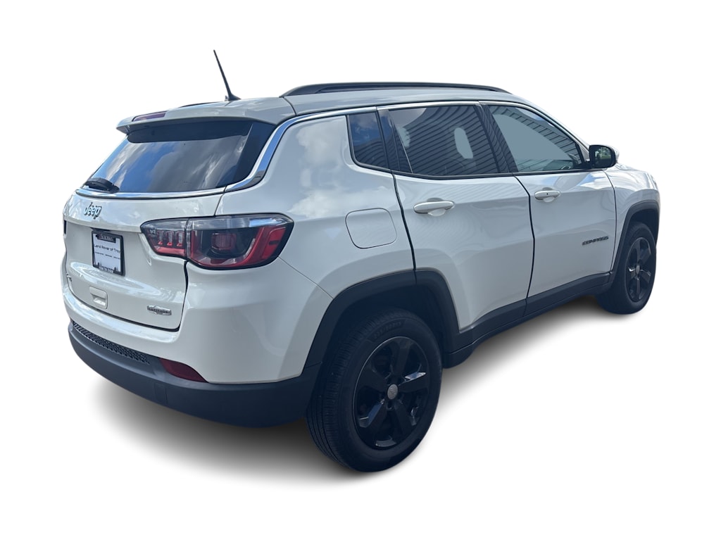 Thumbnail: 2018 Jeep Compass - 15