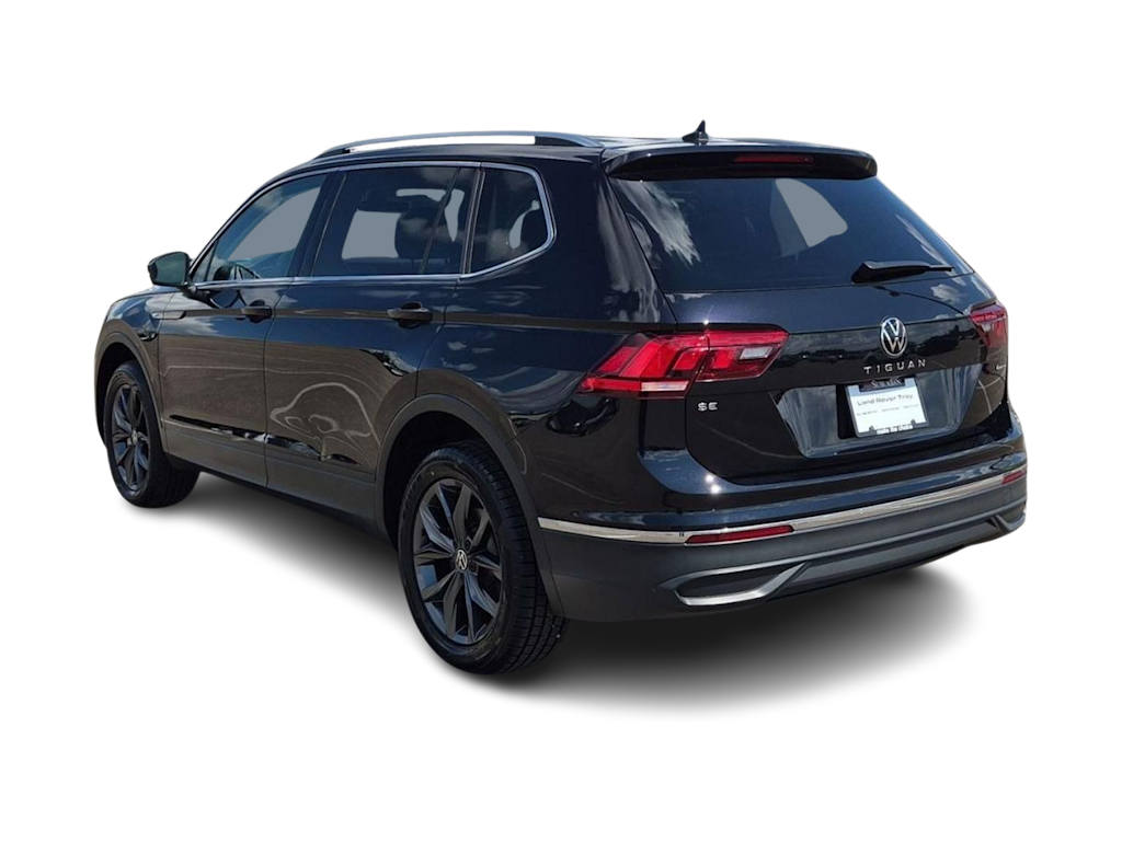 Thumbnail: 2023 Volkswagen Tiguan - 4