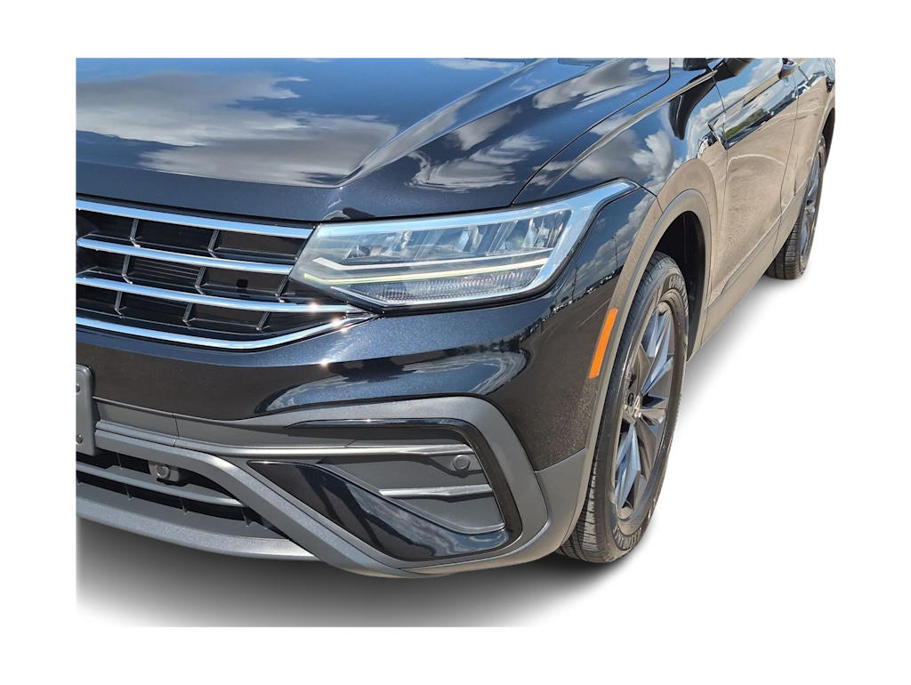 Thumbnail: 2023 Volkswagen Tiguan - 23
