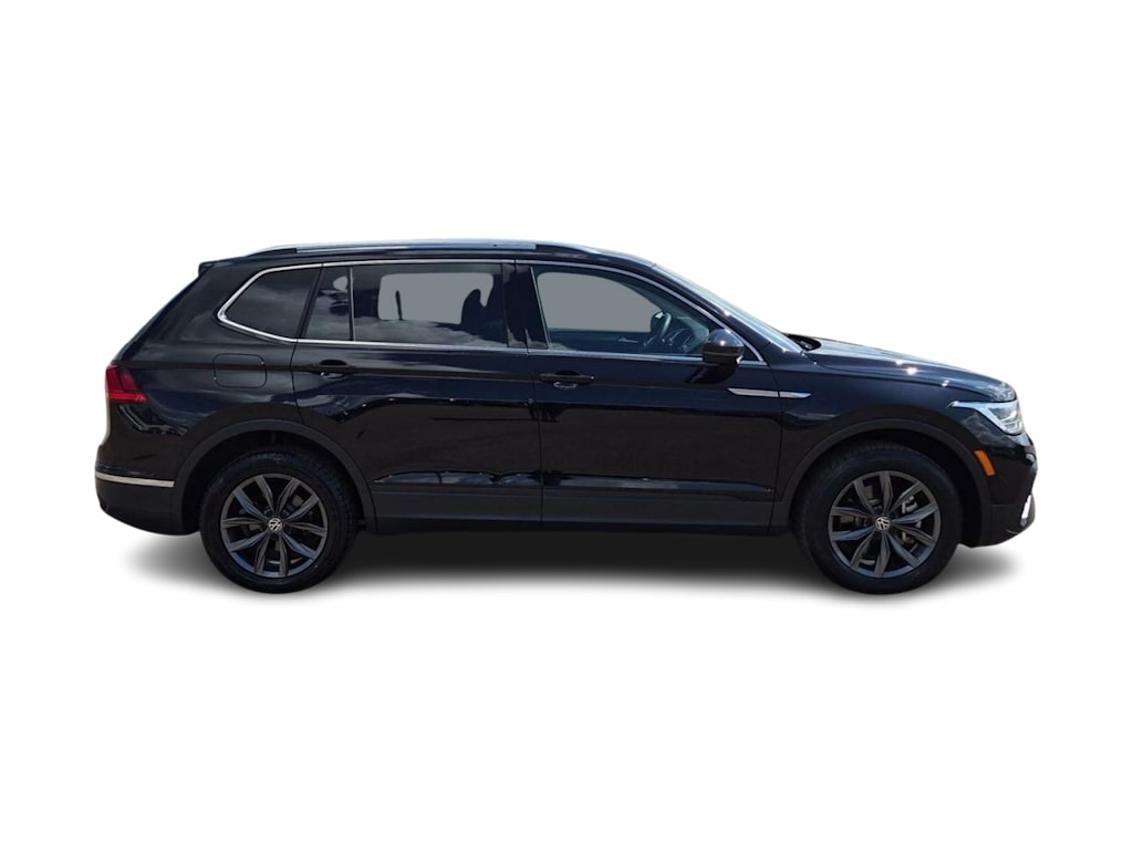 Thumbnail: 2023 Volkswagen Tiguan - 21