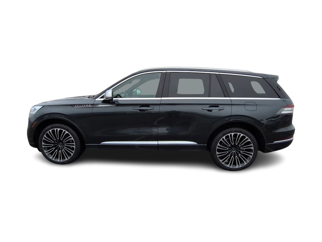 Thumbnail: 2022 Lincoln Aviator - 3