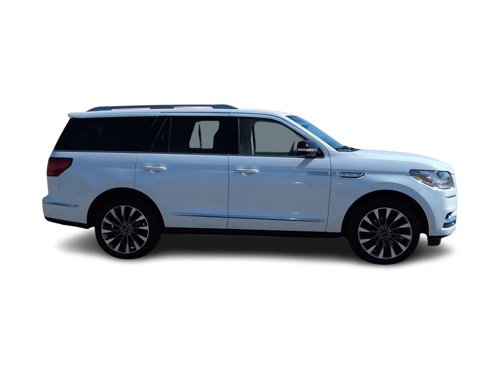 Thumbnail: 2021 Lincoln Navigator - 21
