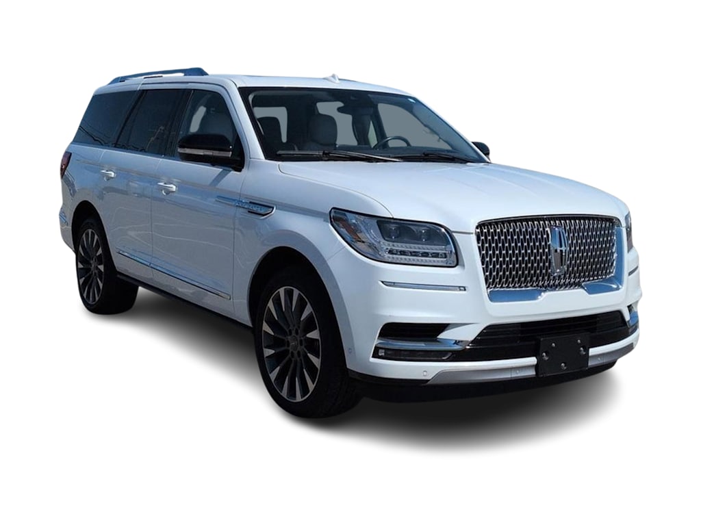 Thumbnail: 2021 Lincoln Navigator - 22