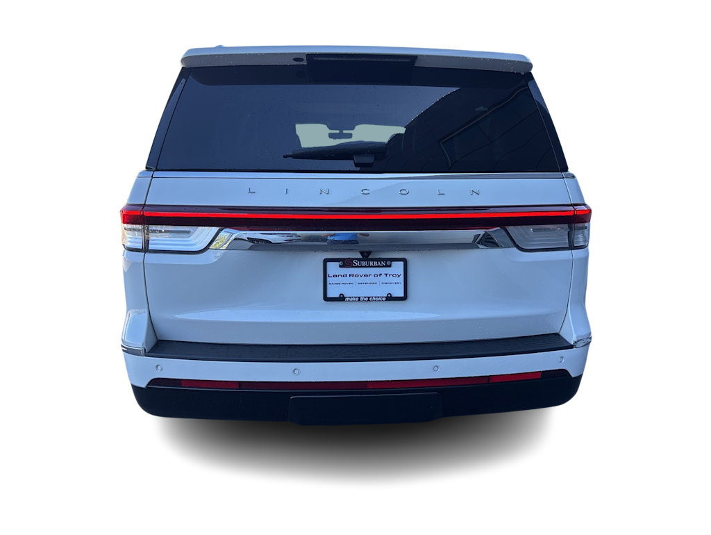 Thumbnail: 2023 Lincoln Navigator L - 5