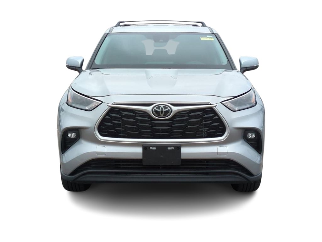 Thumbnail: 2023 Toyota Highlander - 6
