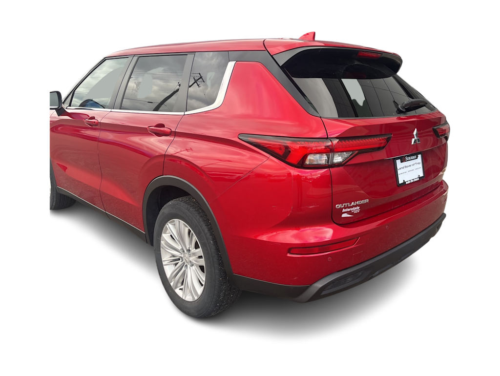 Thumbnail: 2022 Mitsubishi Outlander - 3