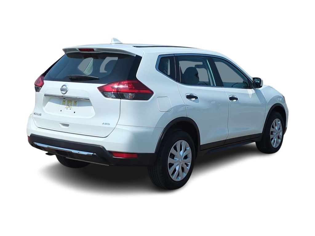 Thumbnail: 2017 Nissan Rogue - 20
