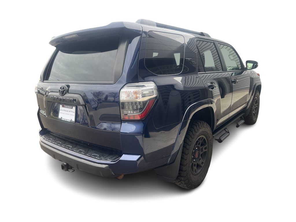 Thumbnail: 2018 Toyota 4Runner - 15