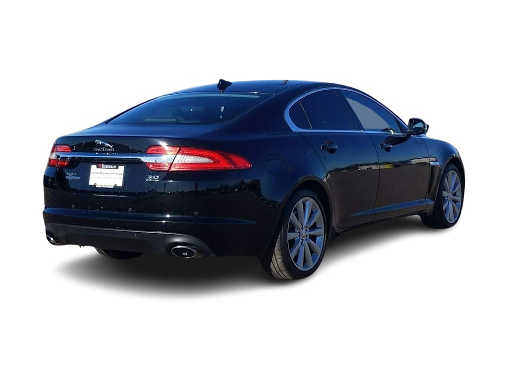 2014 Jaguar XF S 21