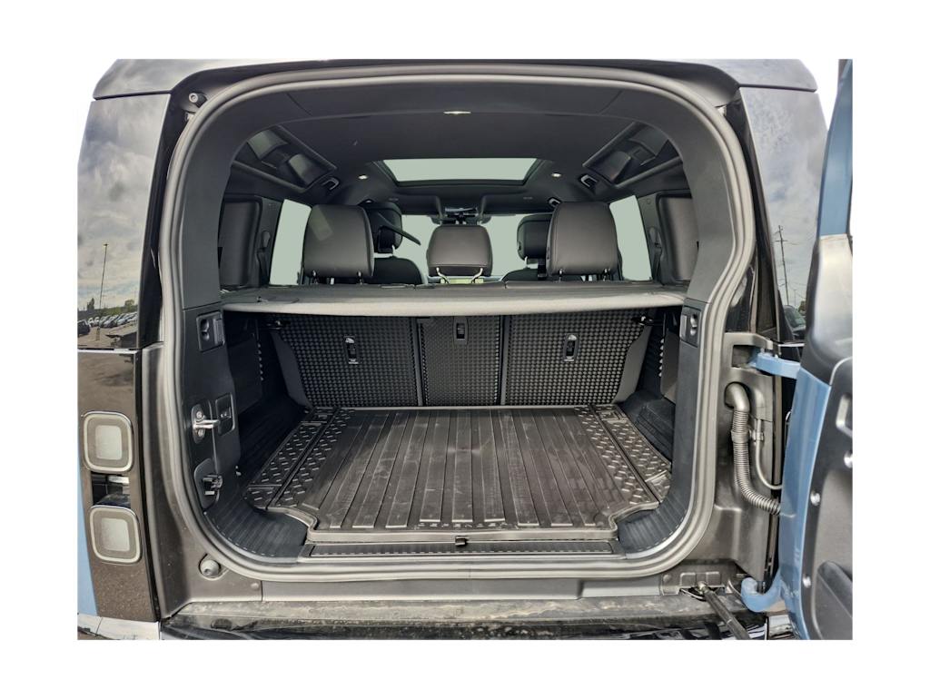 Thumbnail: 2026 Land Rover Defender - 15