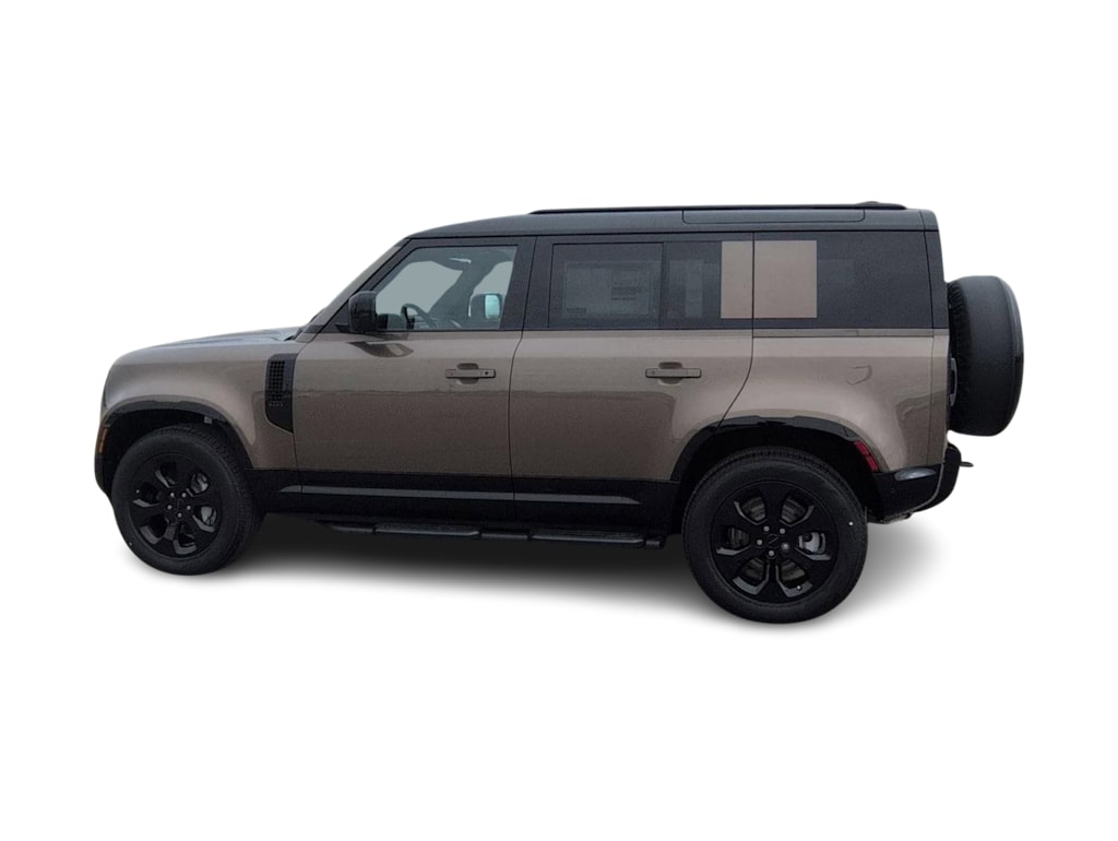 Thumbnail: 2026 Land Rover Defender - 3