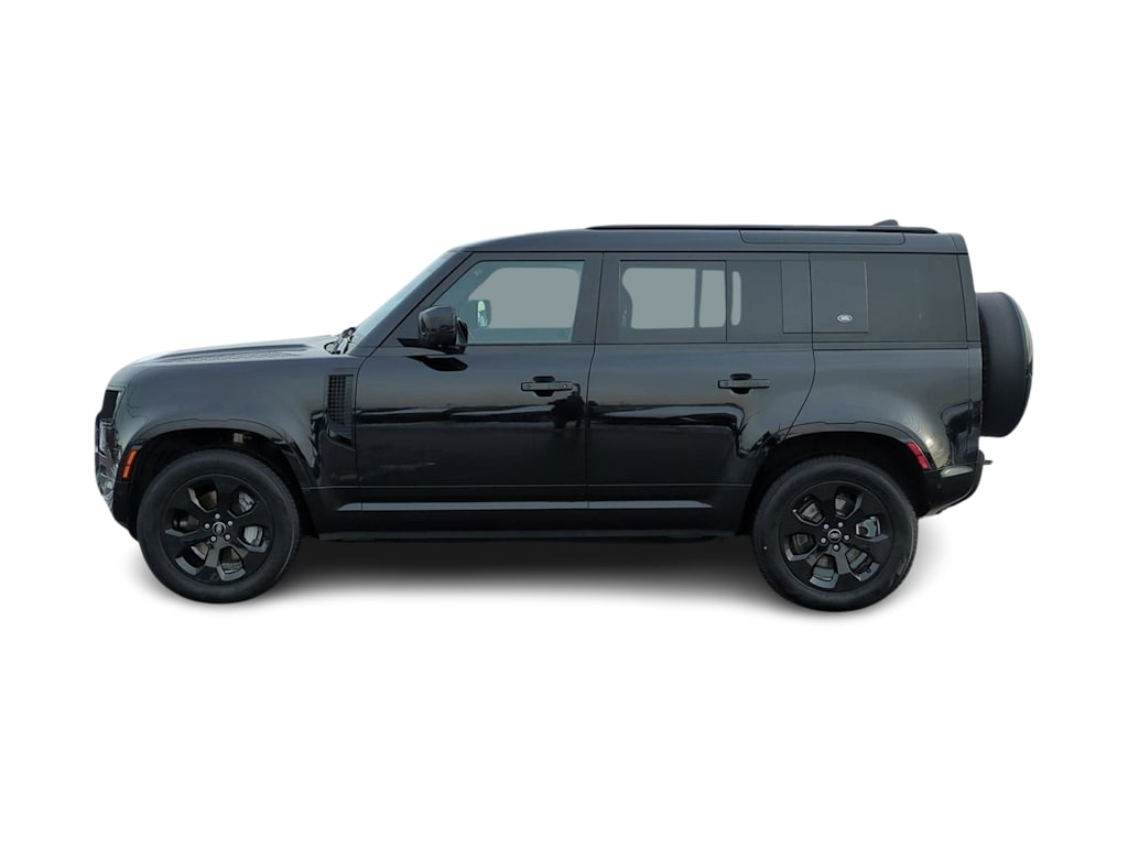 Thumbnail: 2023 Land Rover Defender - 3