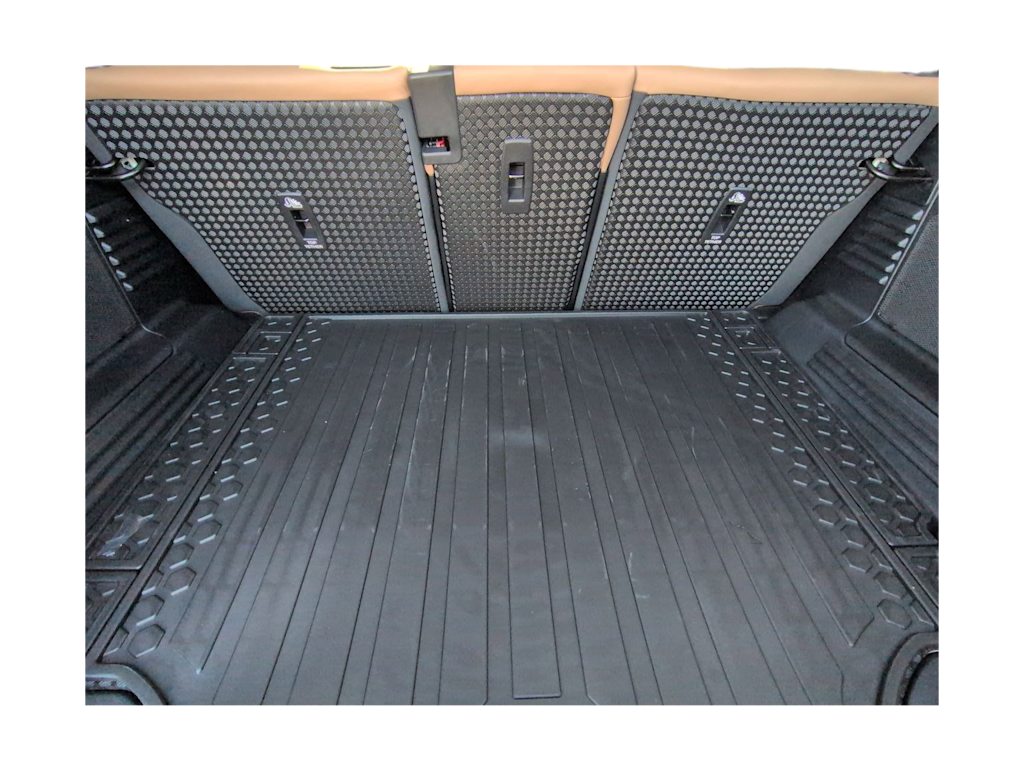 Thumbnail: 2026 Land Rover Defender - 17