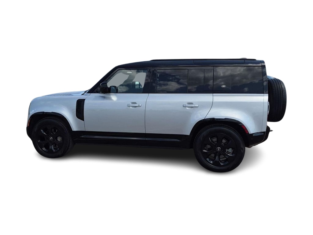 Thumbnail: 2024 Land Rover Defender - 3