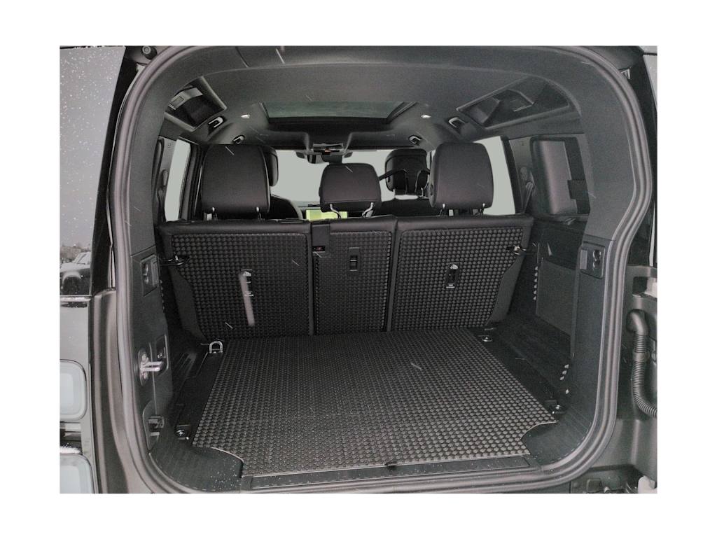 Thumbnail: 2026 Land Rover Defender - 14