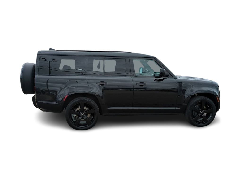 Thumbnail: 2023 Land Rover Defender - 21