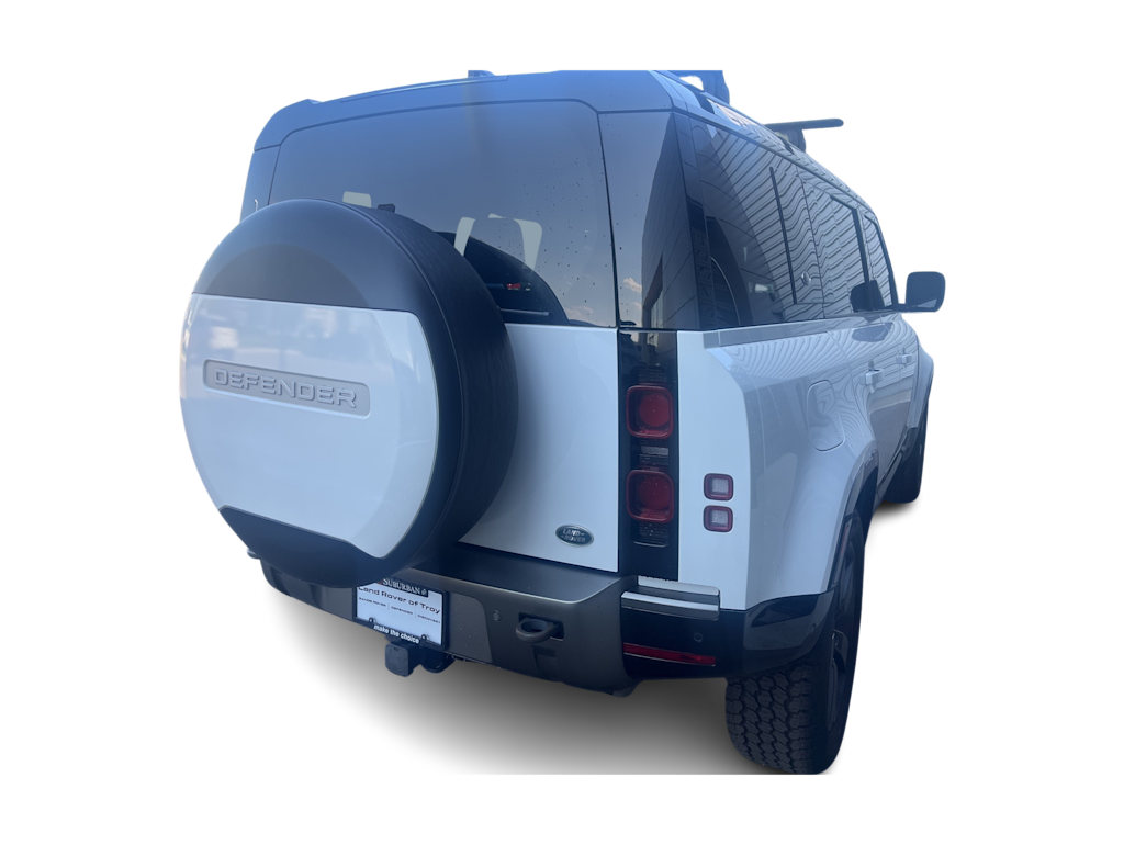 Thumbnail: 2022 Land Rover Defender - 15