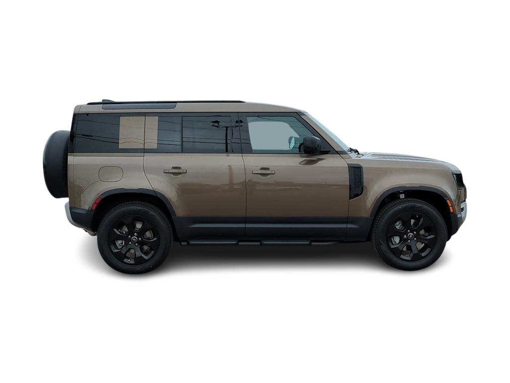 Thumbnail: 2025 Land Rover Defender - 20