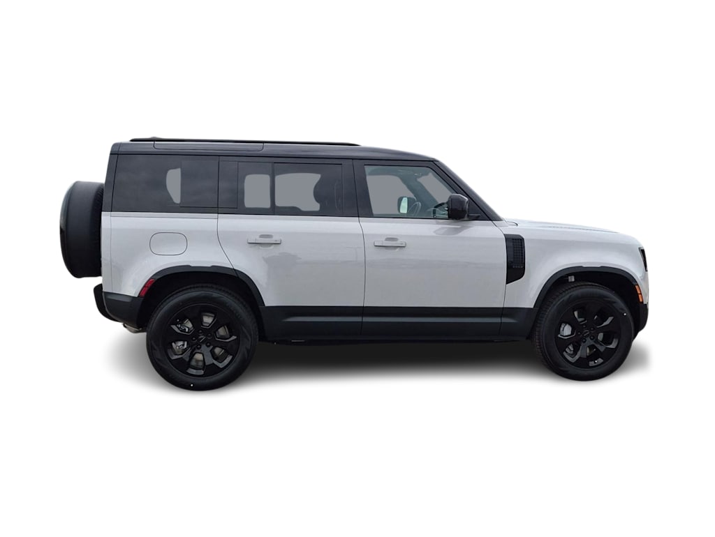 Thumbnail: 2026 Land Rover Defender - 22