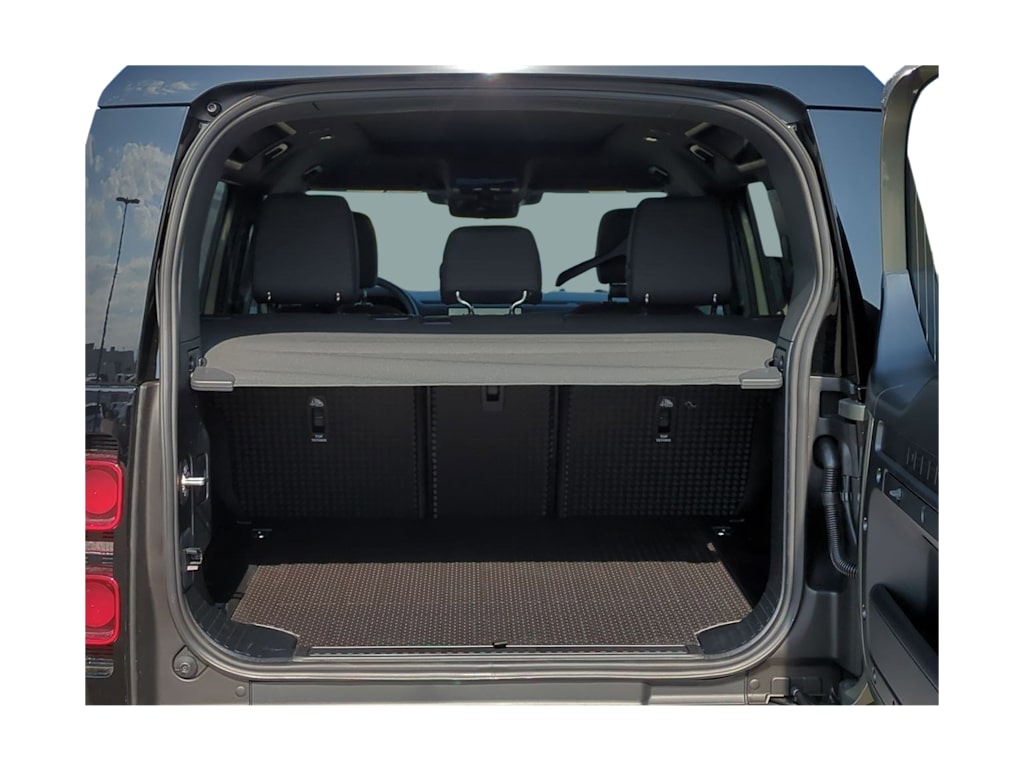 2025 Land Rover Defender 110 19