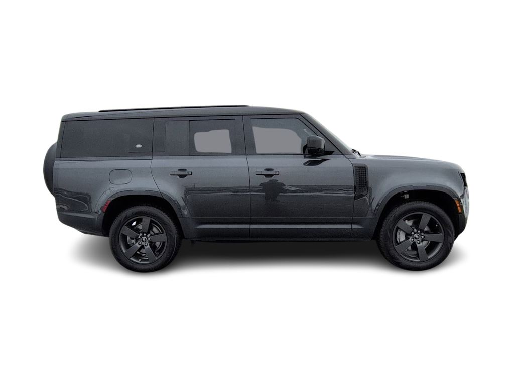 Thumbnail: 2024 Land Rover Defender - 21